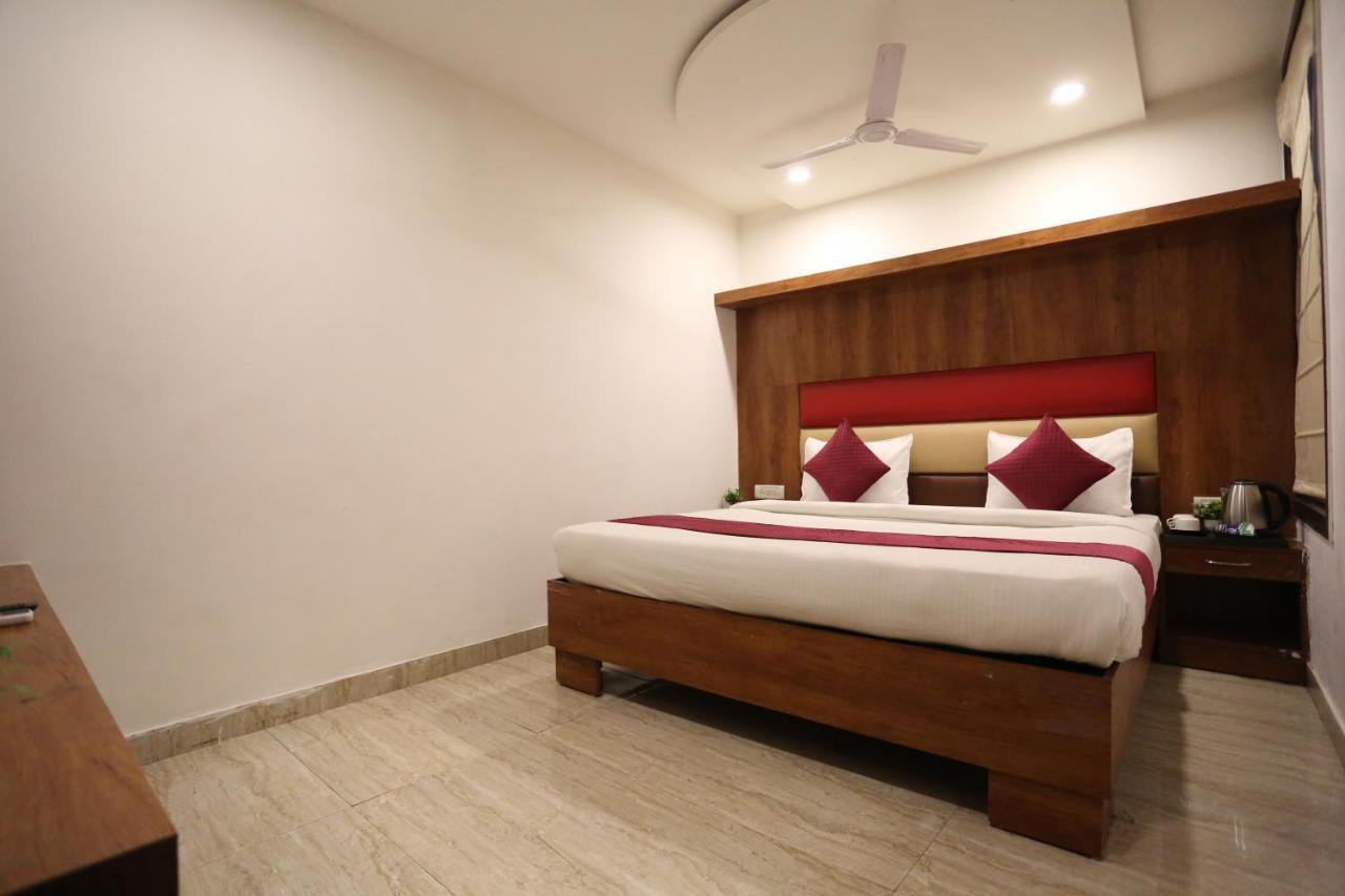 Hotel Sm Suits Near Delhi Airport-Unit By Grand Urban Luxury Neu-Delhi Exterior foto