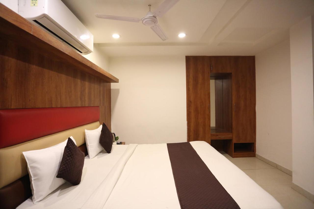 Hotel Sm Suits Near Delhi Airport-Unit By Grand Urban Luxury Neu-Delhi Exterior foto